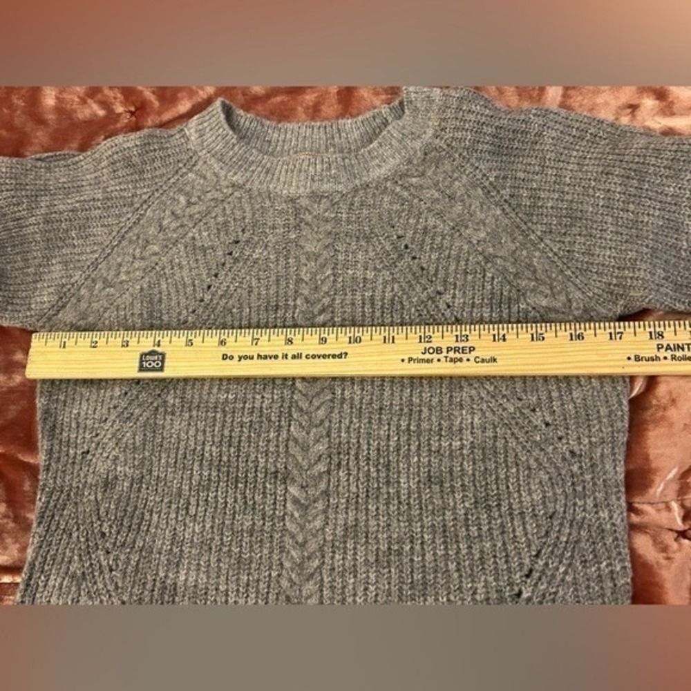 Cottagecore Grey Cable Knit Sweater Medium Coastal Grandma Academia - Picture 8 of 8